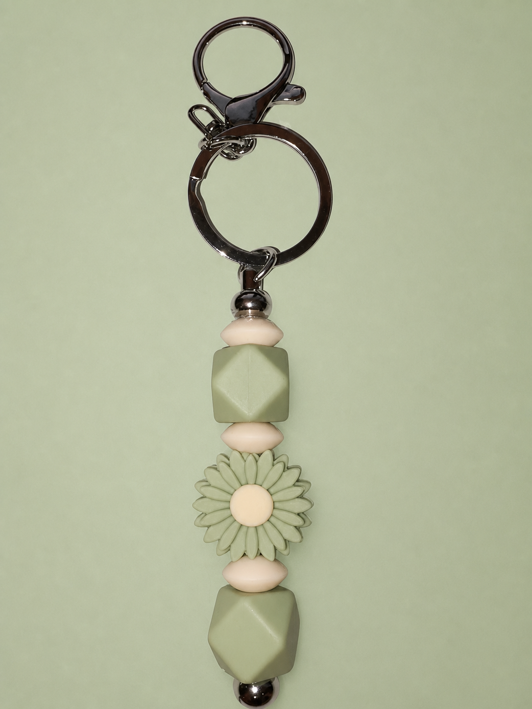 Sage Daisy Bead Keychain
